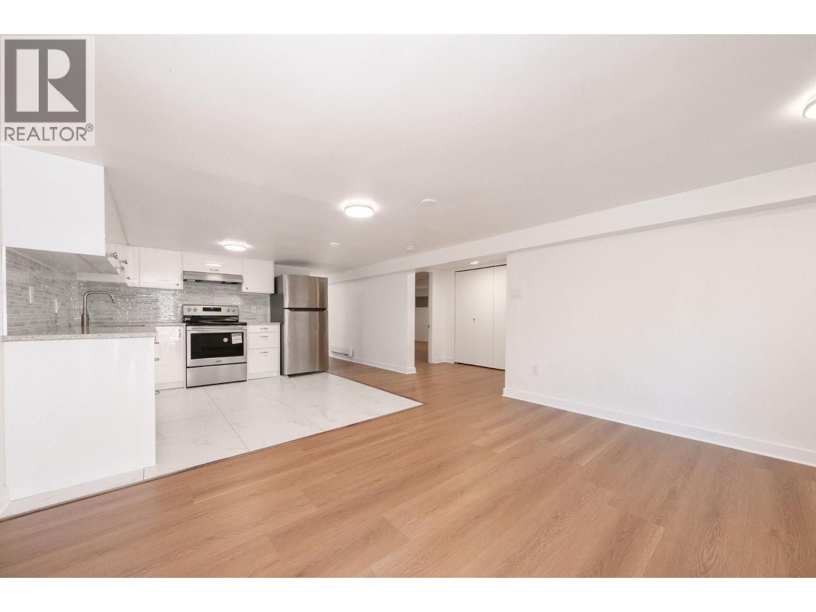 7696 Davies Street, Burnaby, British Columbia  V3N 3H4 - Photo 25 - R3057002