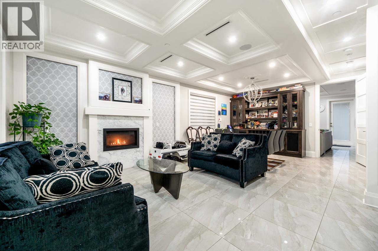 1176 E 60th Avenue, Vancouver, British Columbia V5X 2A7 - Photo 5 - R3071293