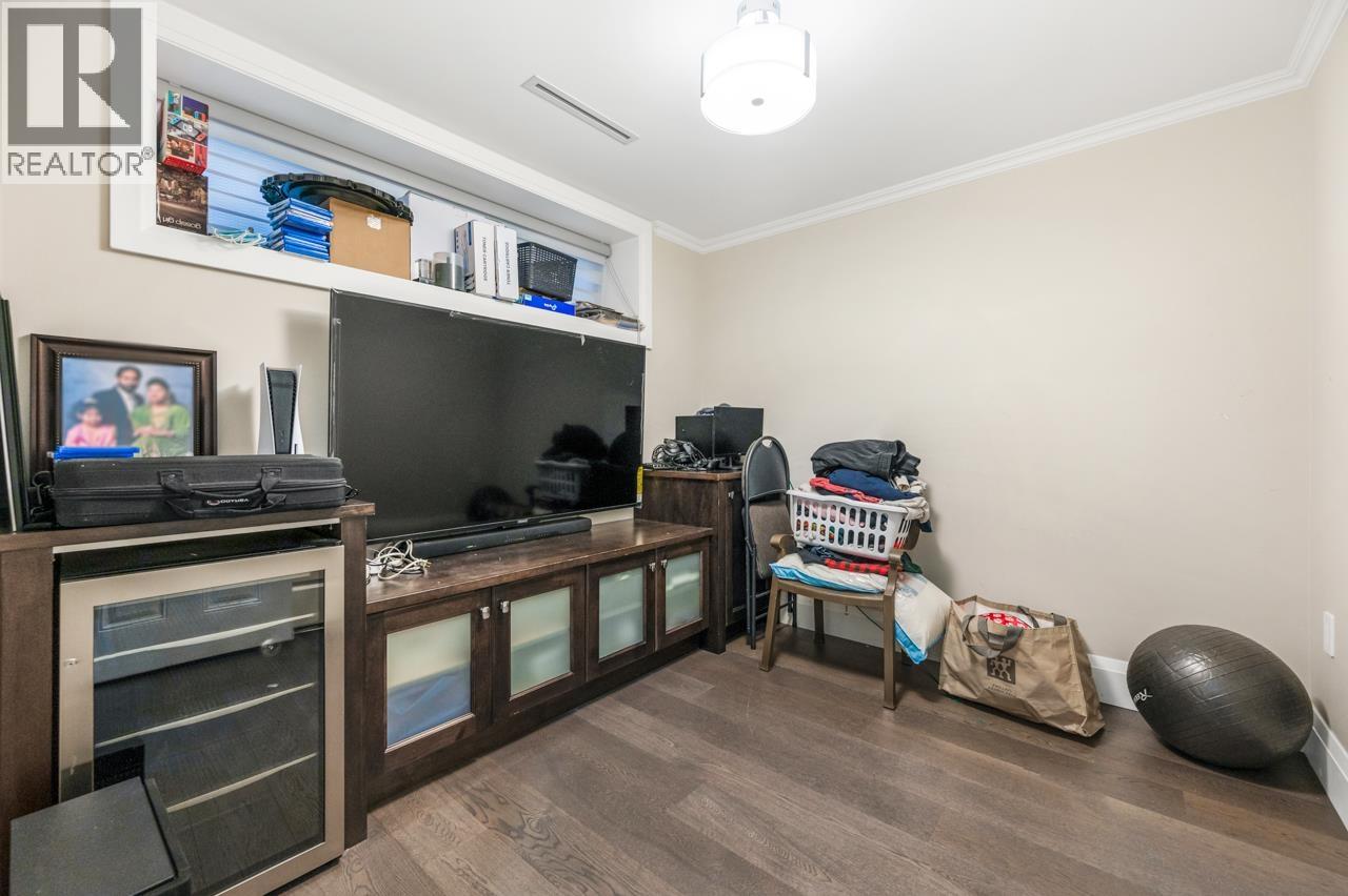 1176 E 60th Avenue, Vancouver, British Columbia V5X 2A7 - Photo 22 - R3071293