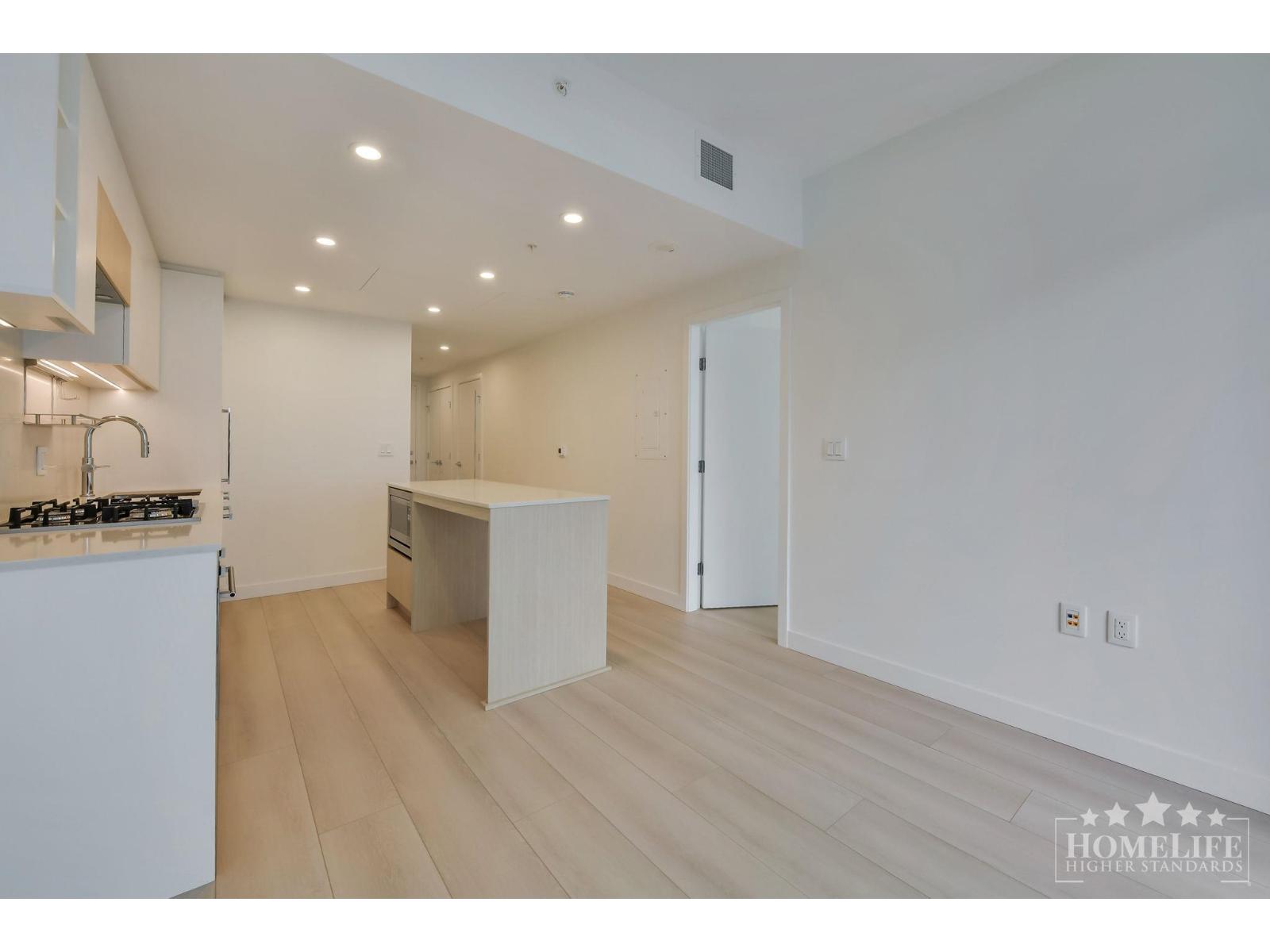 2910 13573 98a Avenue, Surrey, British Columbia  V3T 0X1 - Photo 5 - R3072621