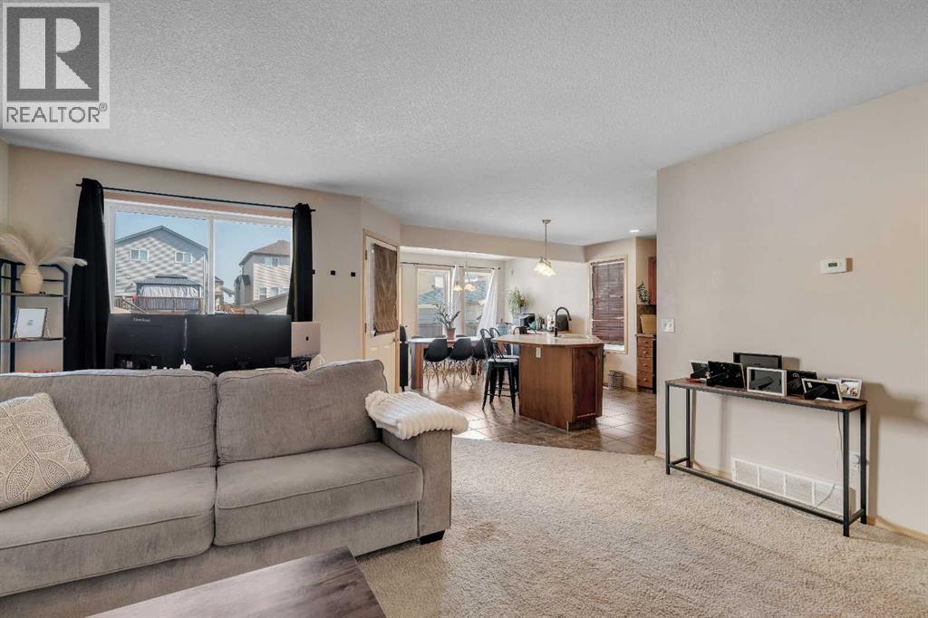 100 Covecreek Close Ne, Calgary, Alberta  T3K 0J3 - Photo 6 - A2256110