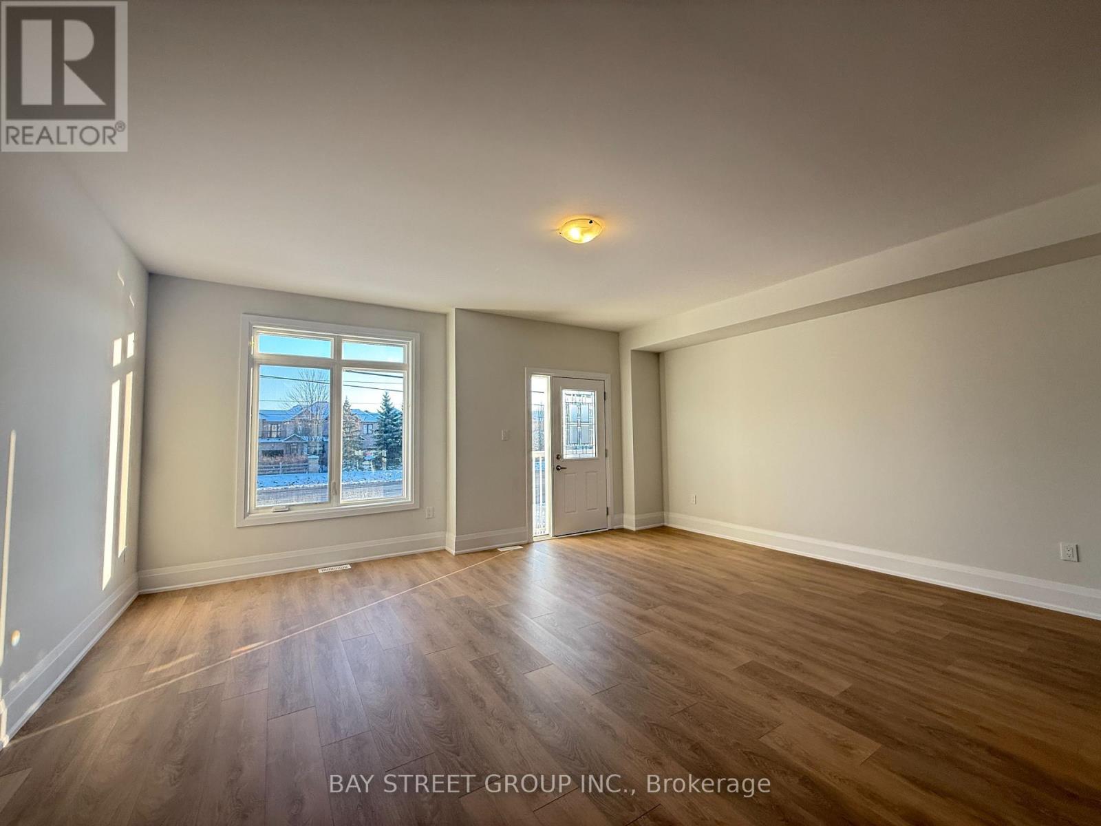 183 Seguin Street, Richmond Hill, Ontario  L4E 1N3 - Photo 7 - N12606700