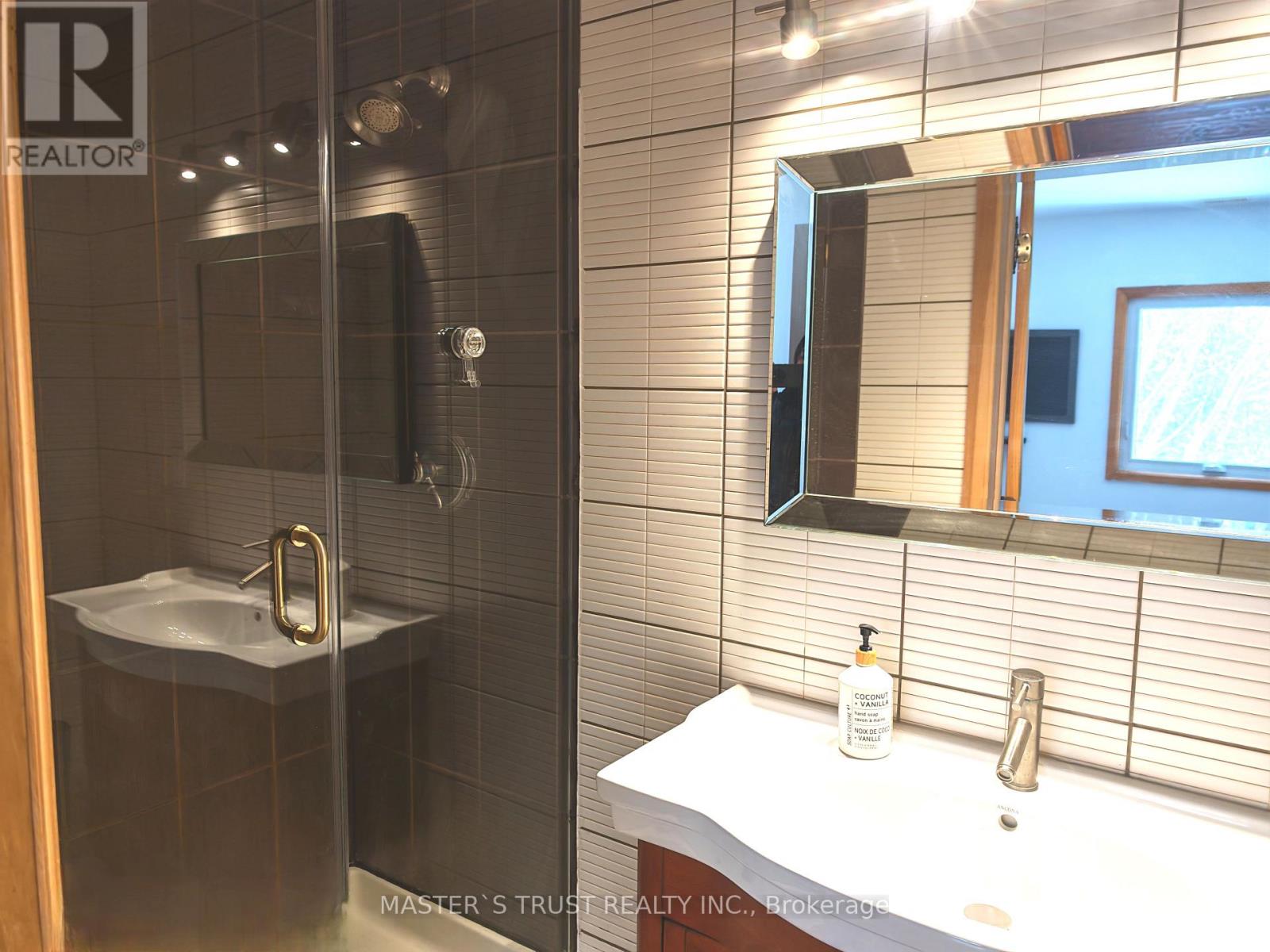 173 Lawrence Avenue E, Toronto, Ontario  M4N 1S9 - Photo 19 - C12569606