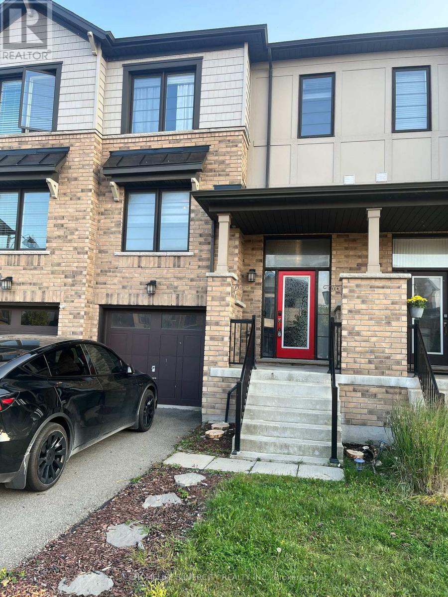 98 CRAFTER CRESCENT, Hamilton, Ontario