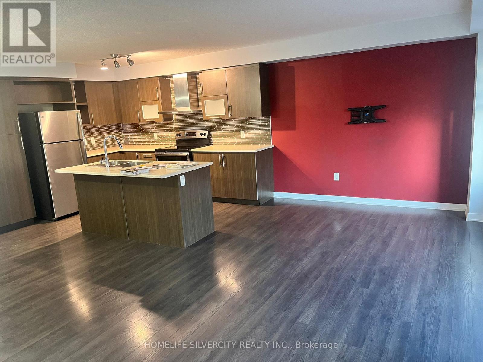 98 Crafter Crescent, Hamilton, Ontario L8J 2V5 - Photo 10 - X12606708