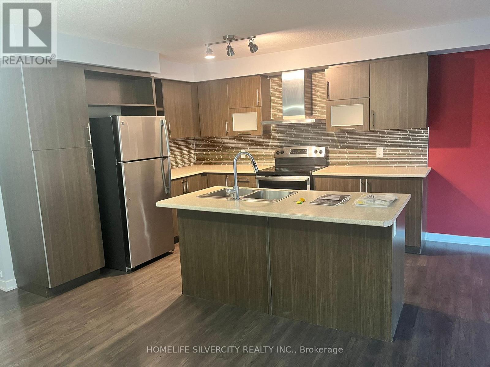 98 Crafter Crescent, Hamilton, Ontario L8J 2V5 - Photo 11 - X12606708