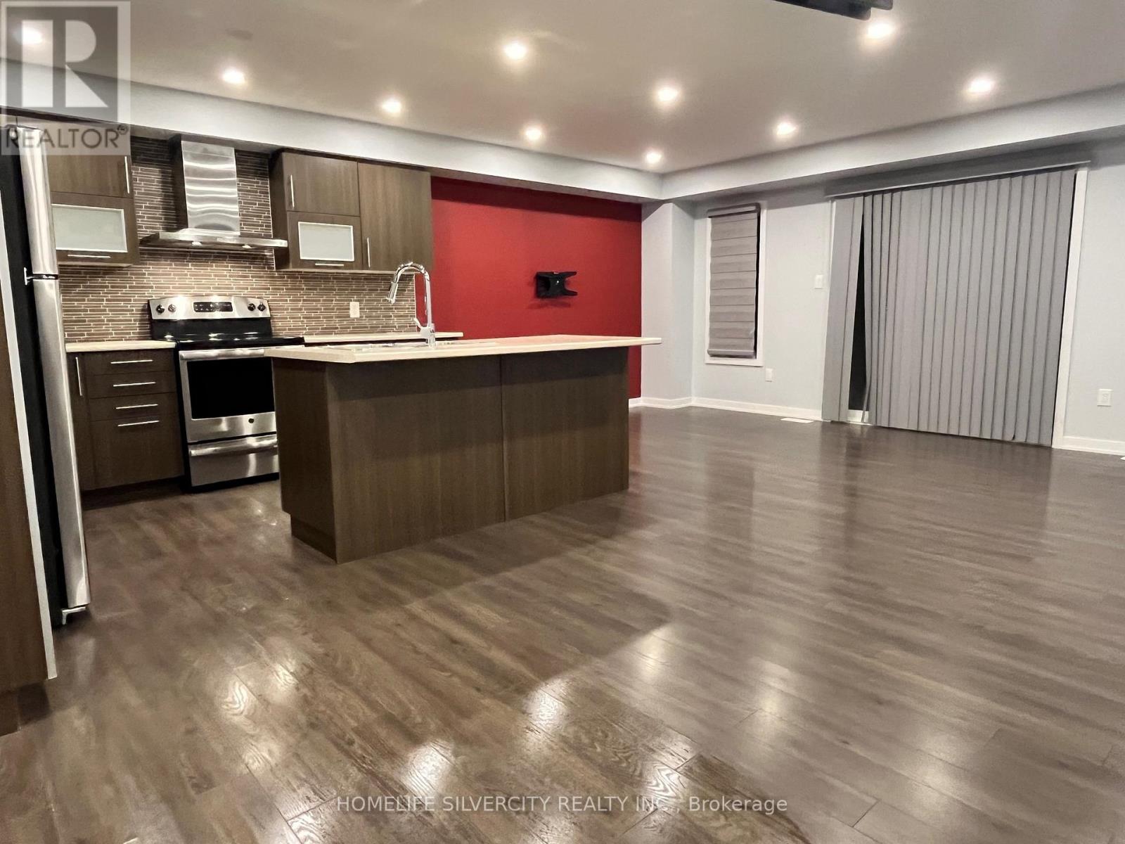 98 Crafter Crescent, Hamilton, Ontario L8J 2V5 - Photo 7 - X12606708