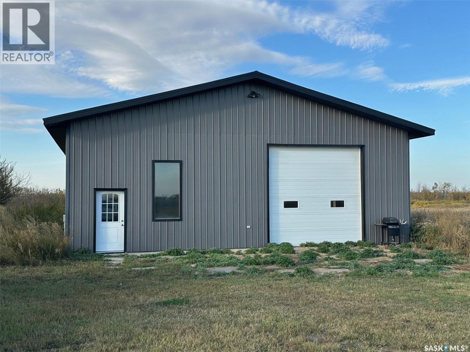 Lybeck Shop & Yard, Corman Park Rm No. 344, Saskatchewan