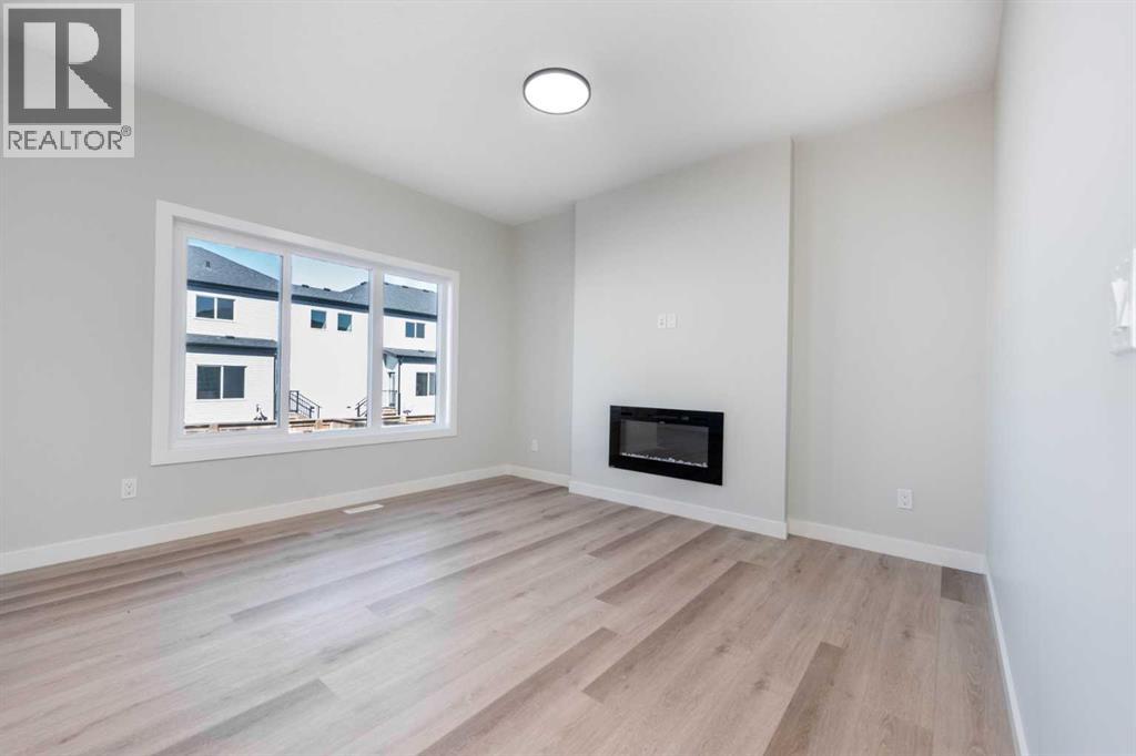 92 Waterford Manor, Chestermere, Alberta  T1X 2T9 - Photo 11 - A2233048