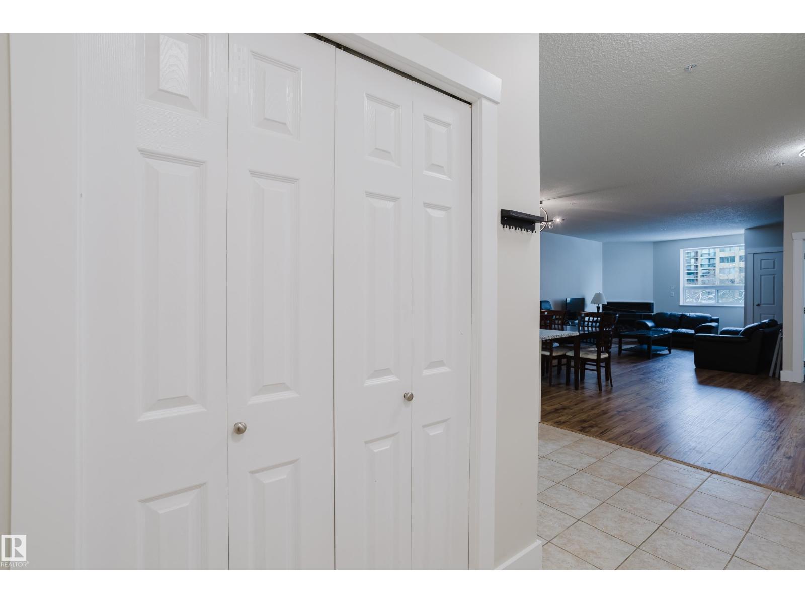 #407 9919 105 St Nw, Edmonton, Alberta  T5K 1B1 - Photo 4 - E4467583