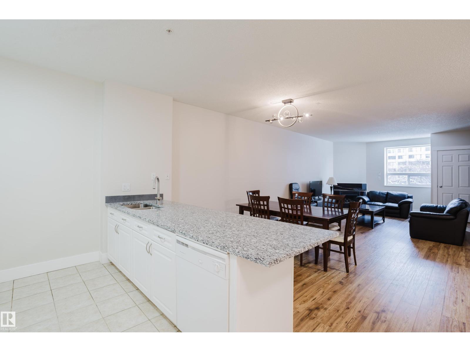 #407 9919 105 St Nw, Edmonton, Alberta  T5K 1B1 - Photo 8 - E4467583