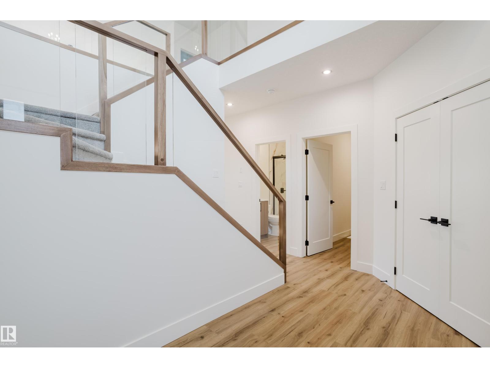 21112 26 Av Nw, Edmonton, Alberta  T6M 3H2 - Photo 7 - E4467584