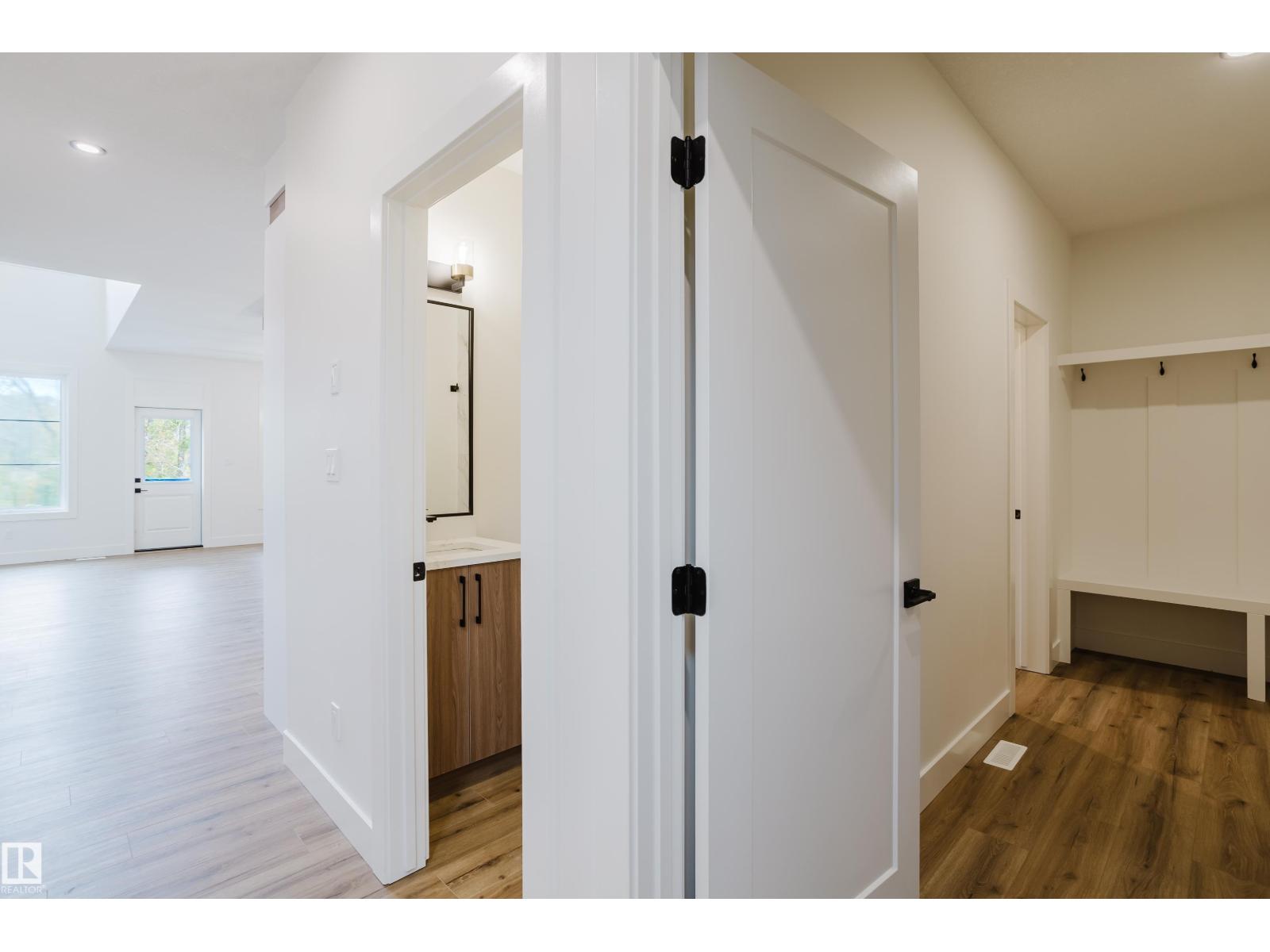 21112 26 Av Nw, Edmonton, Alberta  T6M 3H2 - Photo 9 - E4467584