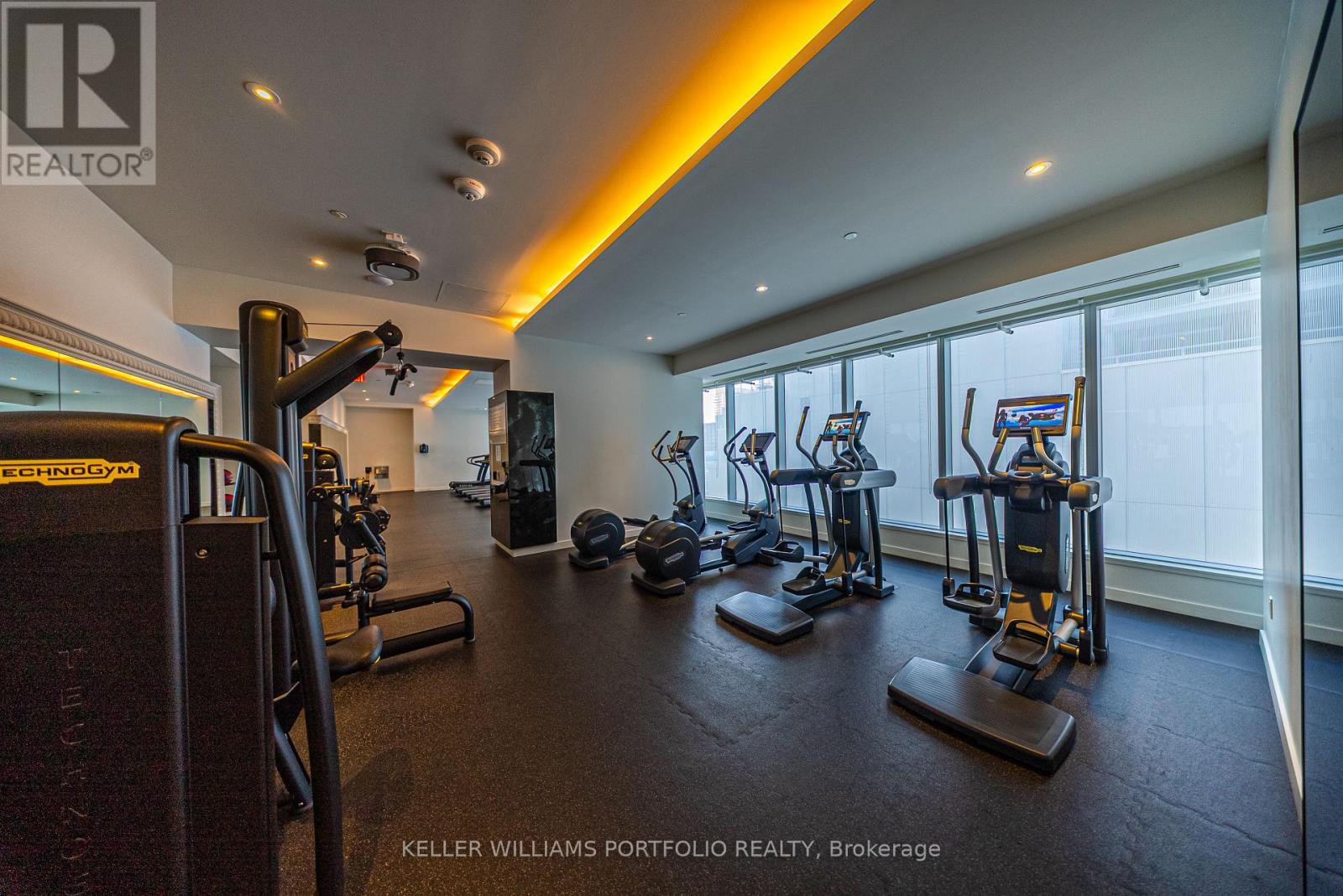 1411 - 197 Yonge Street, Toronto, Ontario  M5B 0C1 - Photo 17 - C12606760