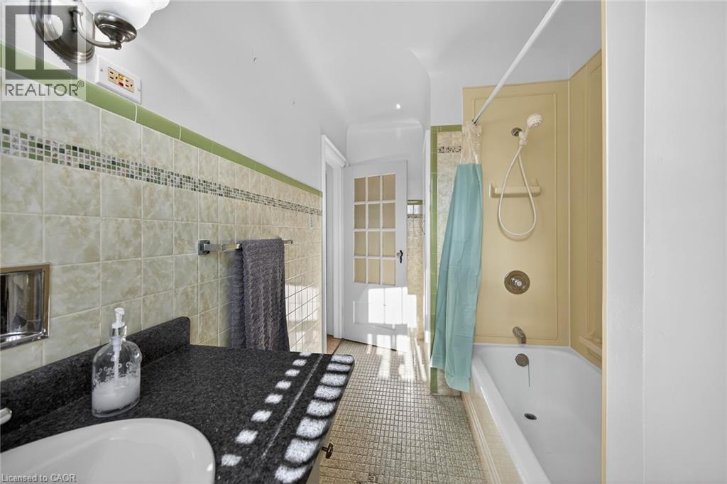 518 Britannia Avenue, Hamilton, Ontario  L8H 1Z8 - Photo 23 - 40792674