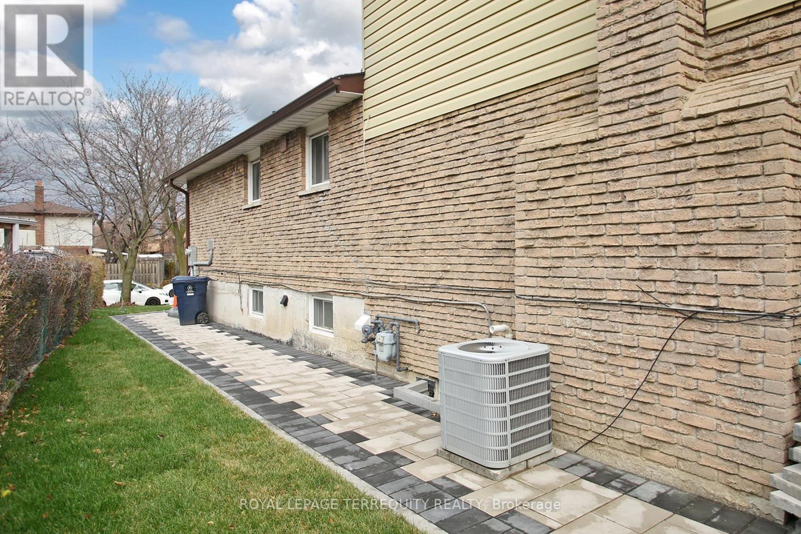 Bsmt - 104 Snowhill Crescent, Toronto, Ontario  M1S 3T5 - Photo 17 - E12606734