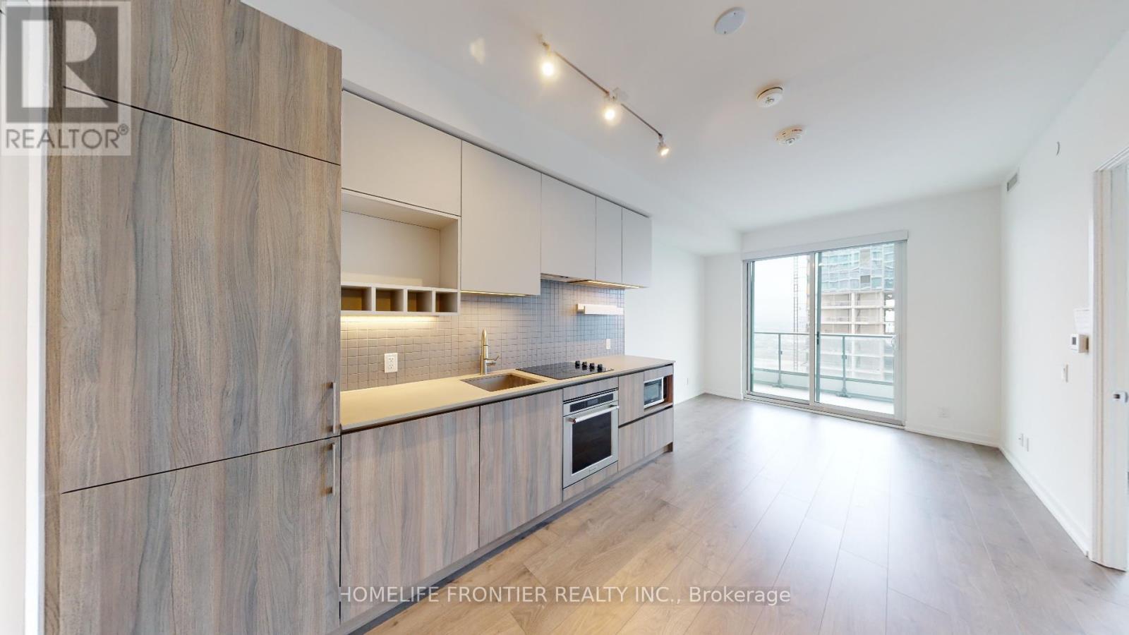 5005 - 950 Portage Parkway, Vaughan, Ontario  L4K 0J7 - Photo 3 - N12606730