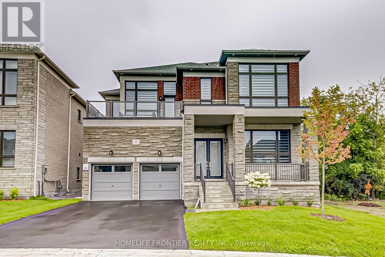 37 WOODHAVEN AVENUE, Aurora, Ontario