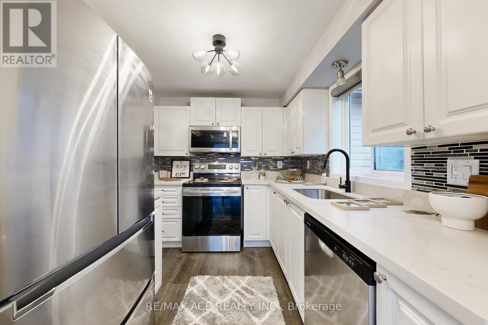 6 Aconley Court, Barrie, Ontario  L4M 7B3 - Photo 14 - S12606738