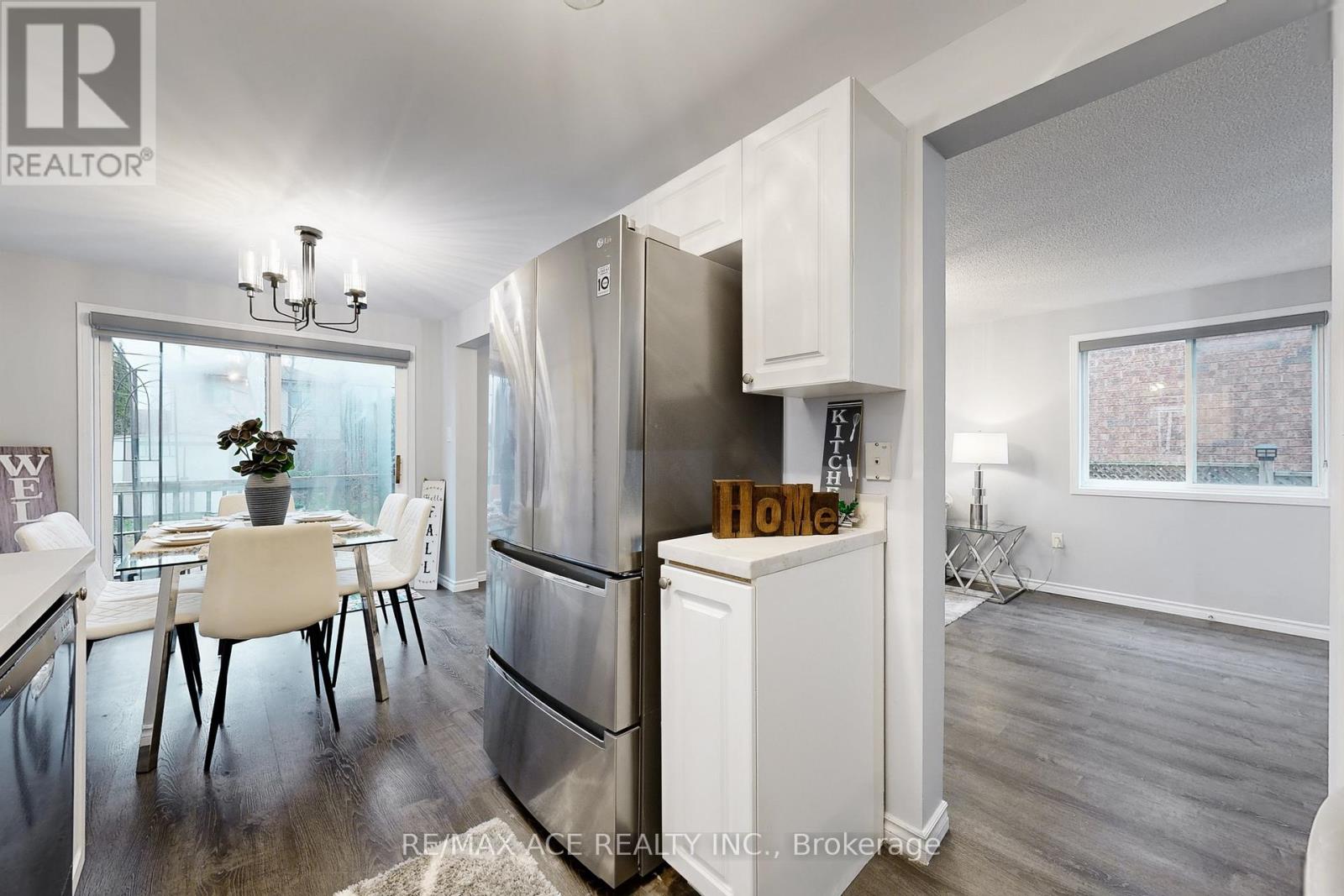 6 Aconley Court, Barrie, Ontario  L4M 7B3 - Photo 16 - S12606738