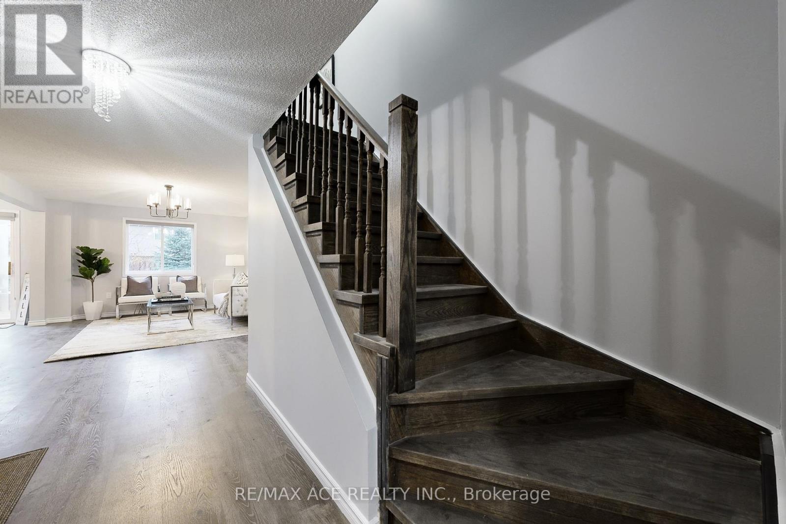 6 Aconley Court, Barrie, Ontario  L4M 7B3 - Photo 19 - S12606738