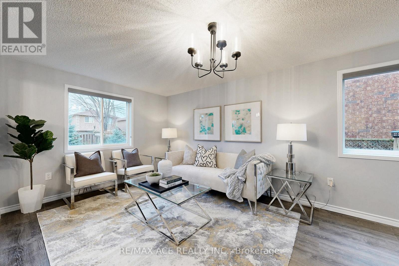 6 Aconley Court, Barrie, Ontario  L4M 7B3 - Photo 6 - S12606738