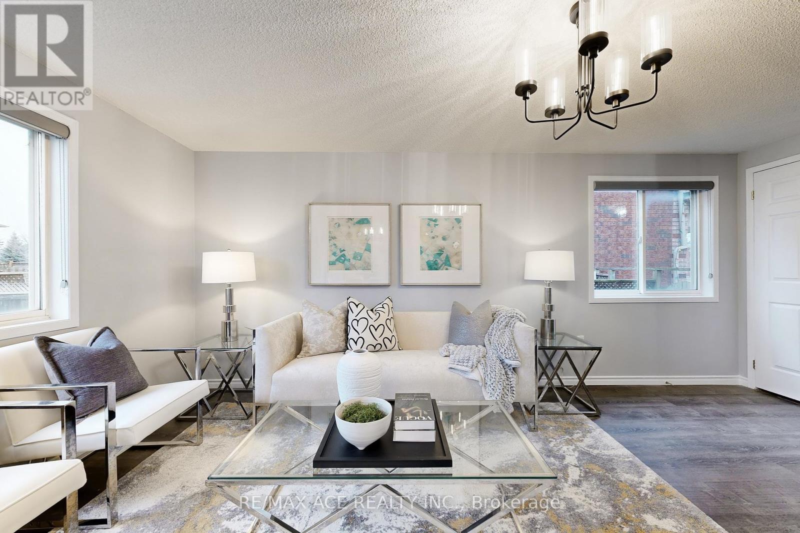 6 Aconley Court, Barrie, Ontario  L4M 7B3 - Photo 8 - S12606738