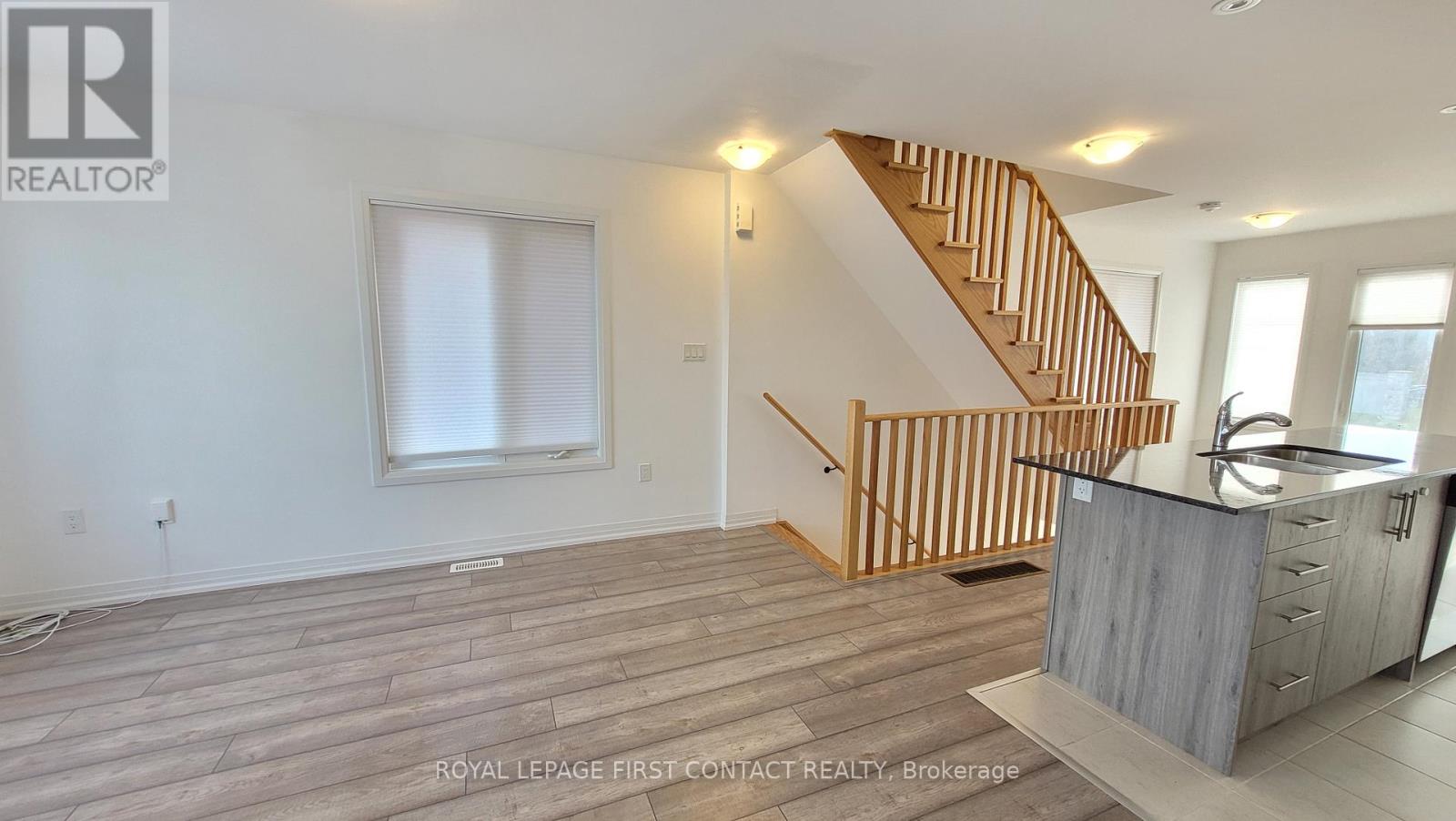 31 Fairlane Avenue, Barrie (Painswick South), Ontario L9J 0N1 - Photo 11 - S12606740