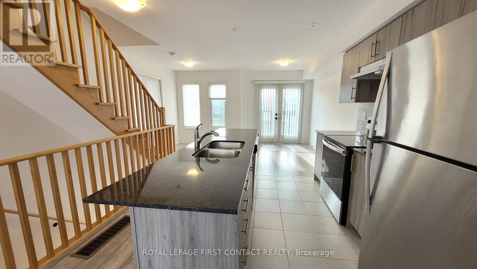 31 Fairlane Avenue, Barrie (Painswick South), Ontario L9J 0N1 - Photo 12 - S12606740