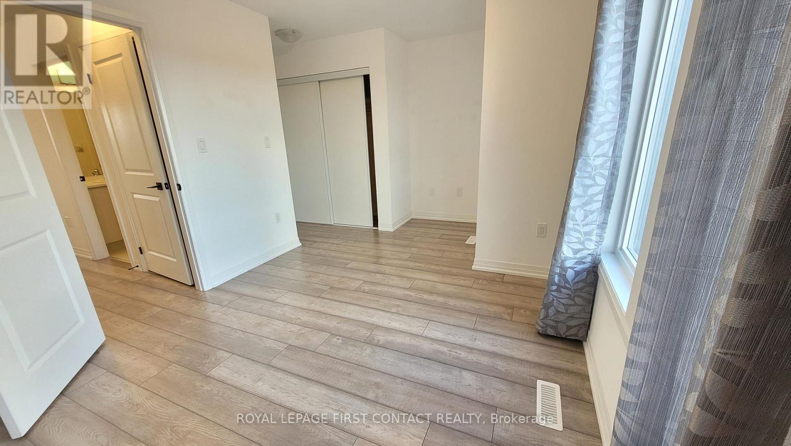 31 Fairlane Avenue, Barrie (Painswick South), Ontario L9J 0N1 - Photo 16 - S12606740