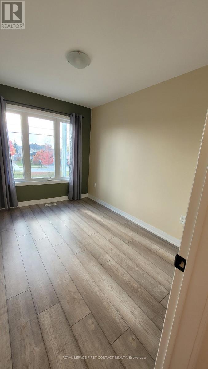 31 Fairlane Avenue, Barrie (Painswick South), Ontario L9J 0N1 - Photo 18 - S12606740