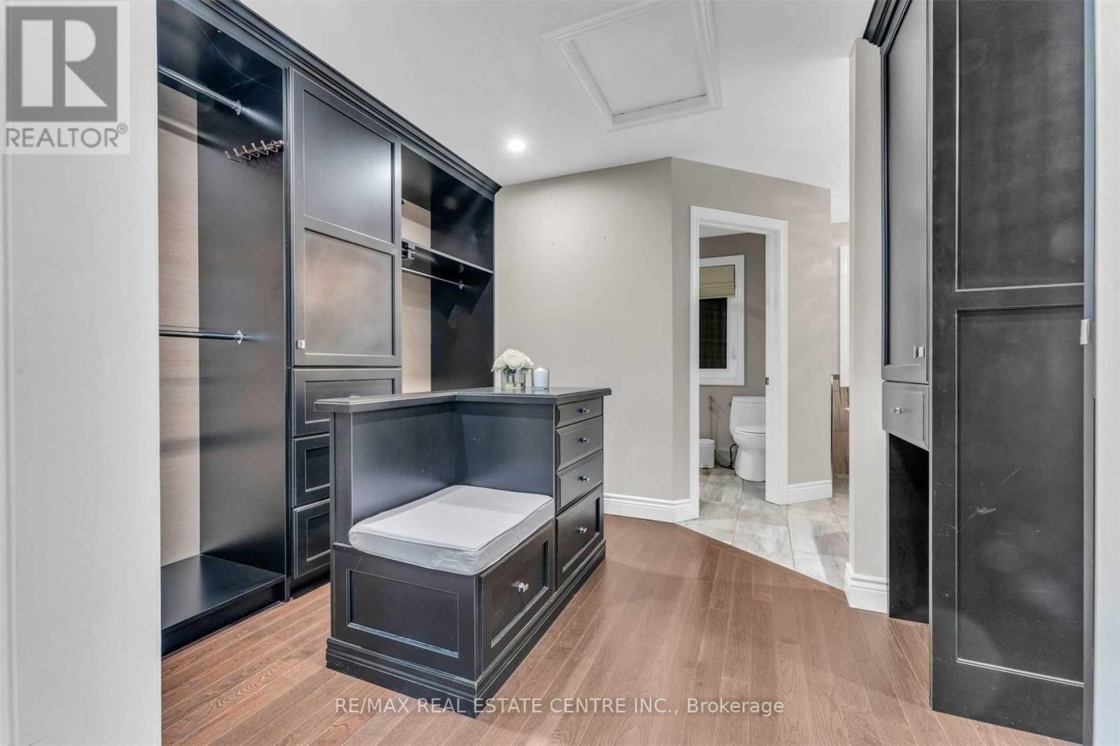 11135 Menzies Court, Milton, Ontario  L0P 1B0 - Photo 21 - W12606728