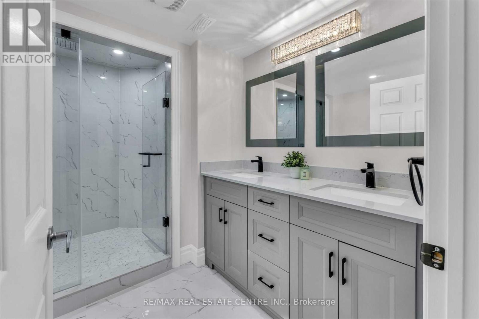 11135 Menzies Court, Milton, Ontario  L0P 1B0 - Photo 32 - W12606728