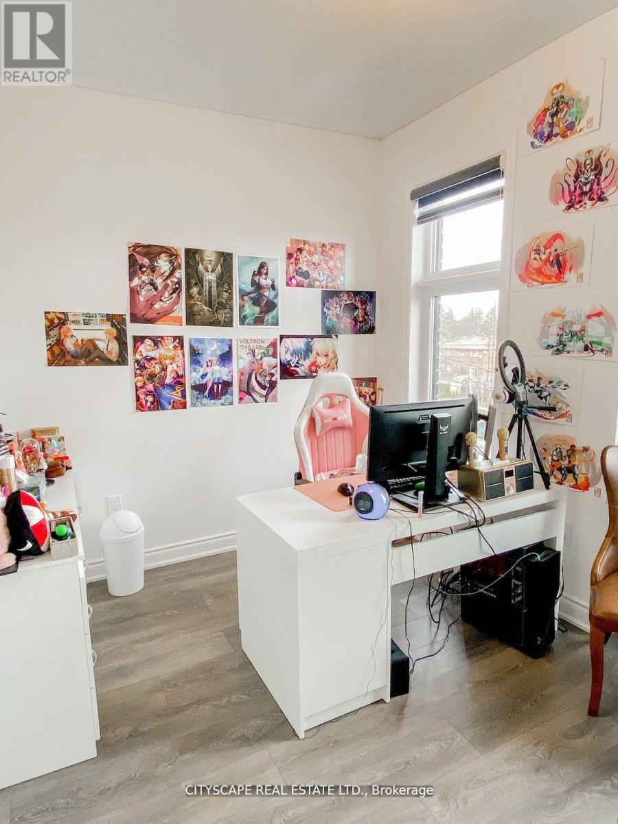 3038 Islington Avenue, Toronto, Ontario  M9L 0A6 - Photo 11 - W12606756