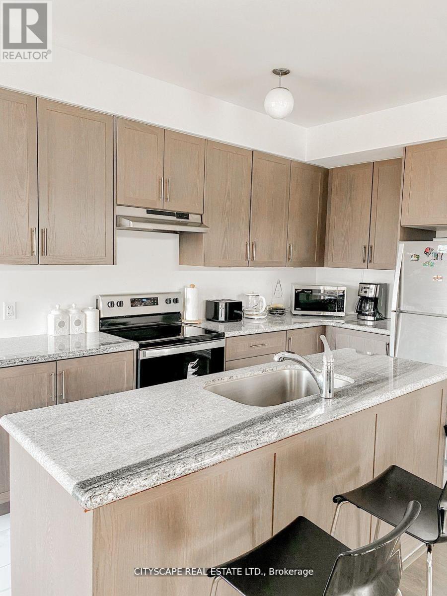 3038 Islington Avenue, Toronto, Ontario  M9L 0A6 - Photo 9 - W12606756