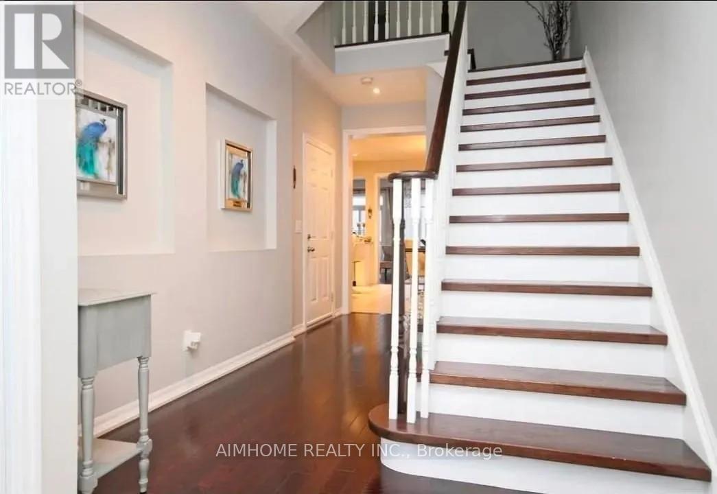 103 Donovan Heights, Milton, Ontario  L9T 0R4 - Photo 5 - W12606762