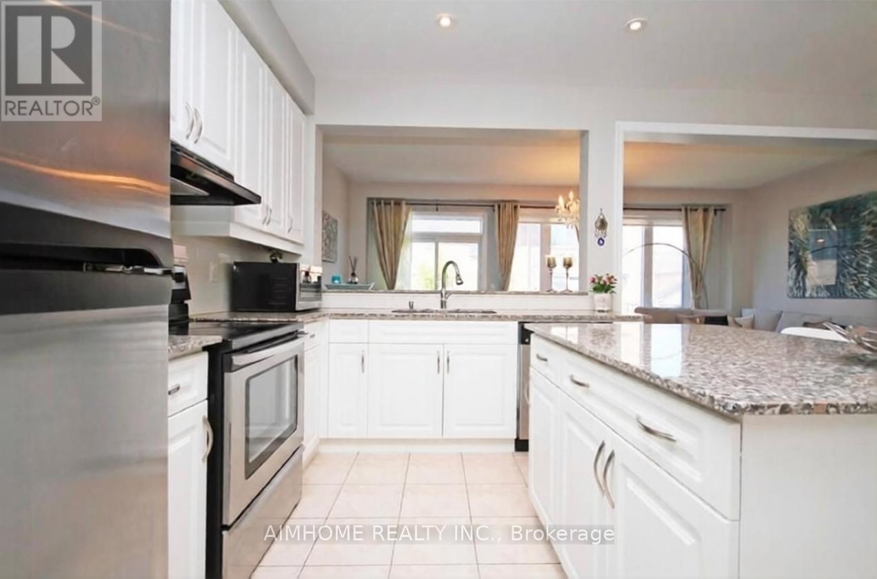 103 Donovan Heights, Milton, Ontario  L9T 0R4 - Photo 6 - W12606762