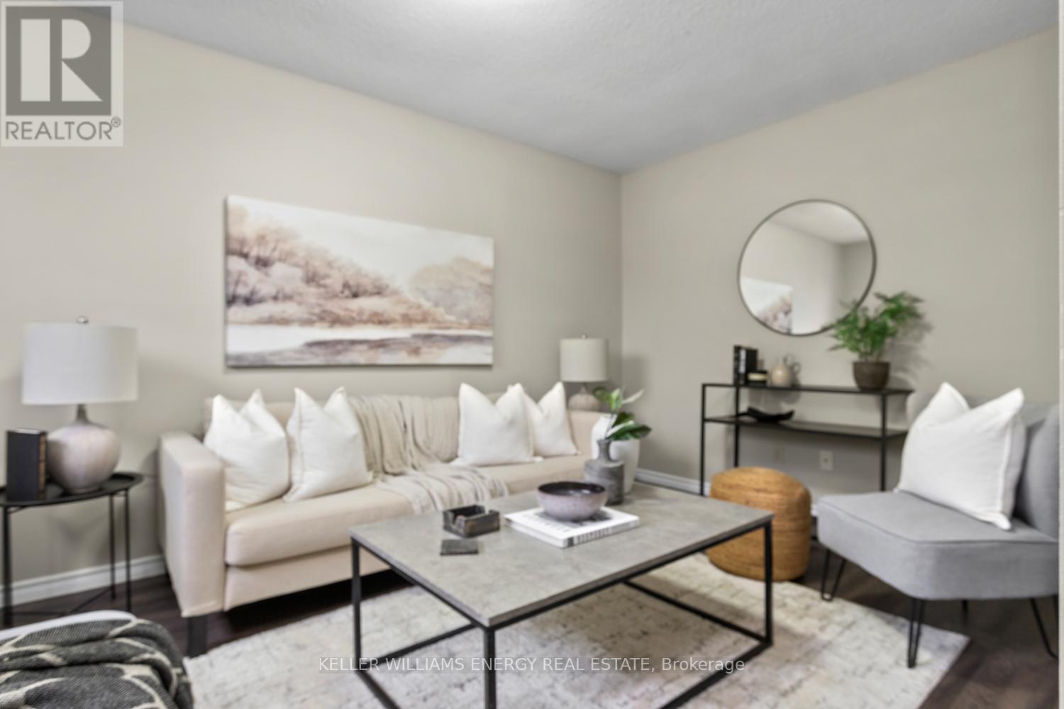 Upper - 929 Southdown Drive, Oshawa, Ontario  L1H 7Z5 - Photo 5 - E12606772