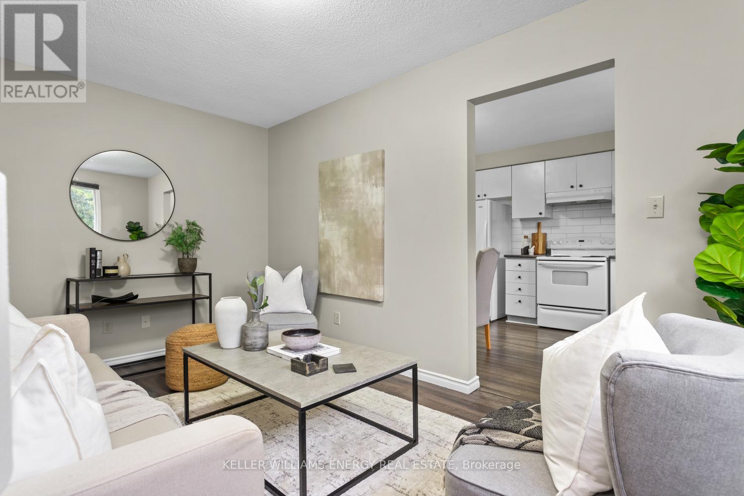 Upper - 929 Southdown Drive, Oshawa, Ontario  L1H 7Z5 - Photo 7 - E12606772