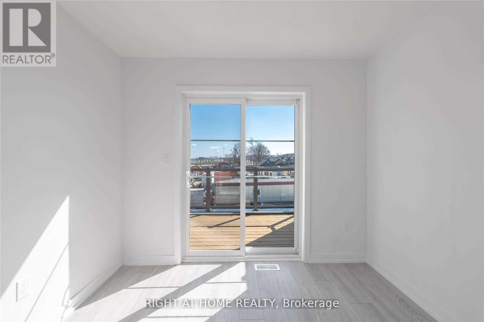 197 - 205 West Oak Terrace N, Kitchener, Ontario  N2R 0R9 - Photo 8 - X12606758