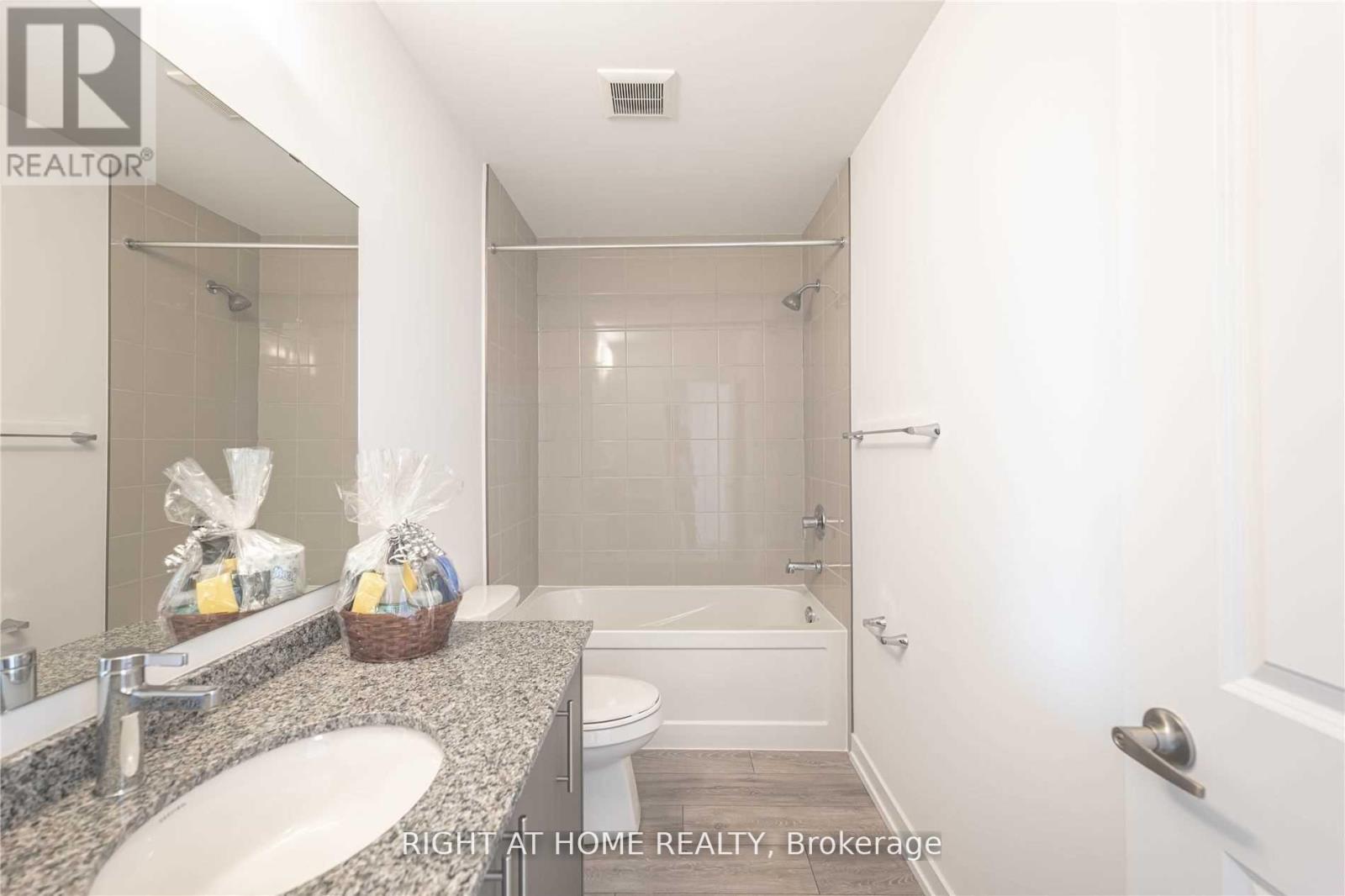 197 - 205 West Oak Terrace N, Kitchener, Ontario  N2R 0R9 - Photo 9 - X12606758