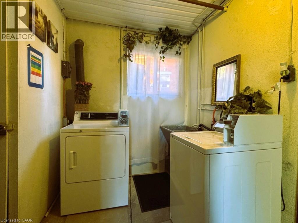 164 Donald Street, Kitchener, Ontario N2B 3G8 - Photo 13 - 40779133