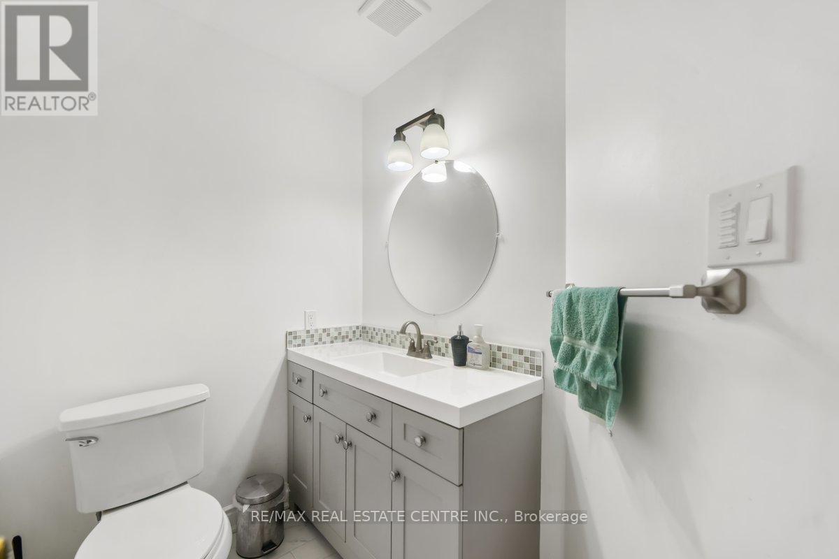 48 Howell Street N, Brampton, Ontario  L6Y 3H8 - Photo 41 - W12604410