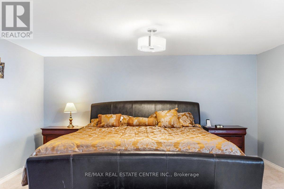 48 Howell Street N, Brampton, Ontario  L6Y 3H8 - Photo 39 - W12604410