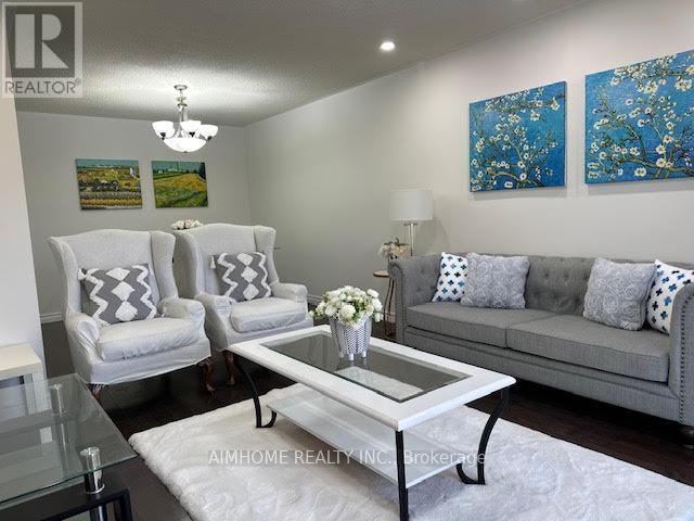 Upper Apartment - 373 Apache Trail, Toronto, Ontario  M2H 2W6 - Photo 17 - C12605678