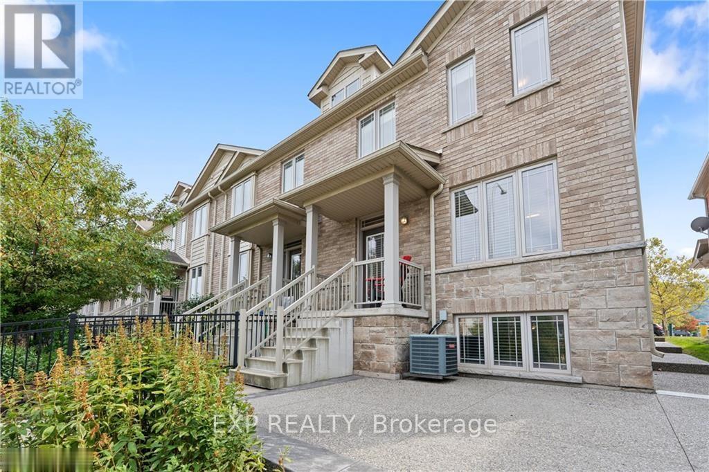 16 - 6 Chestnut Drive, Grimsby, Ontario  L3M 0C4 - Photo 4 - X12568710