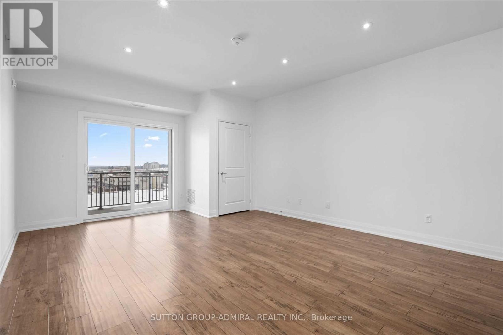 301 - 295 Cundles Road E, Barrie, Ontario  L4M 4S5 - Photo 11 - S12606770