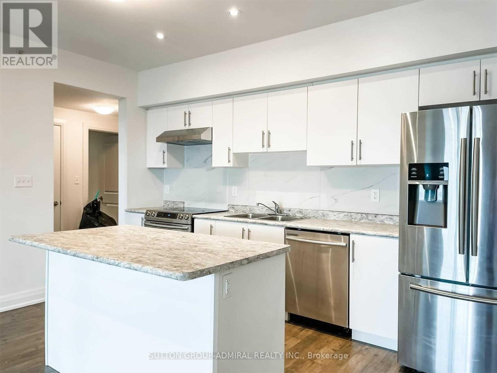 301 - 295 Cundles Road E, Barrie, Ontario  L4M 4S5 - Photo 7 - S12606770