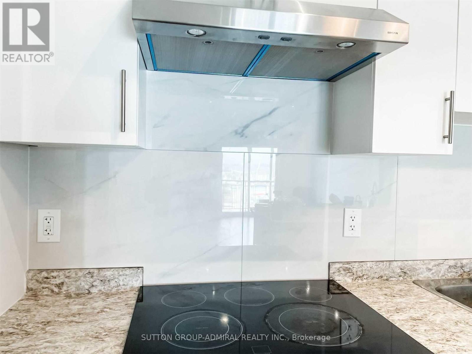 301 - 295 Cundles Road E, Barrie, Ontario  L4M 4S5 - Photo 8 - S12606770