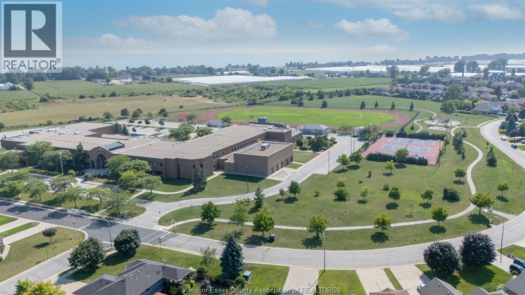 28 Carter Avenue, Leamington, Ontario  N8H 5E1 - Photo 3 - 25031263